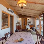 Dom wakacyjny Cozy In With House A Panoramic View *
