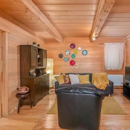 Stunning In With Jacuzzi Holiday home *