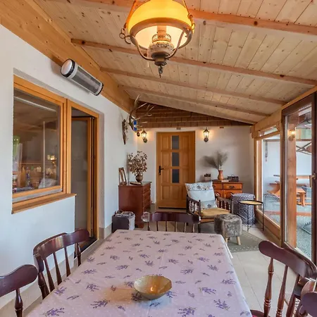Holiday home Stunning In With Jacuzzi *