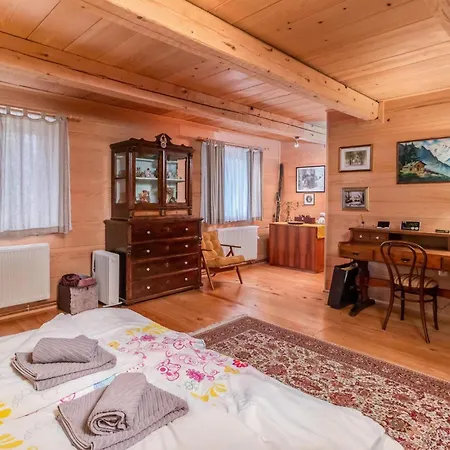 Stunning In With Jacuzzi Holiday home *
